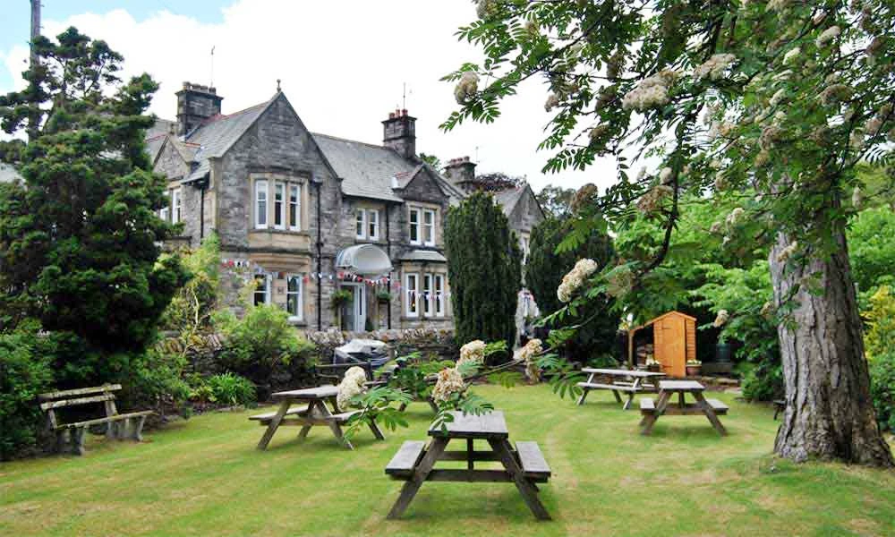 Black Swan Hotel