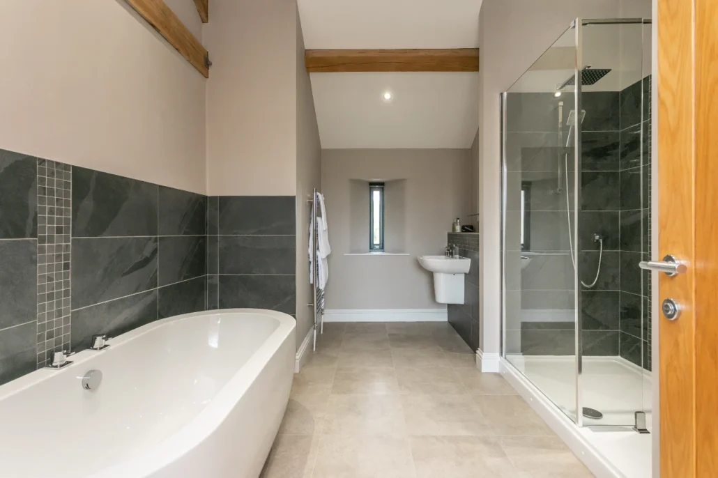 Brockram Barn Family Bathroom