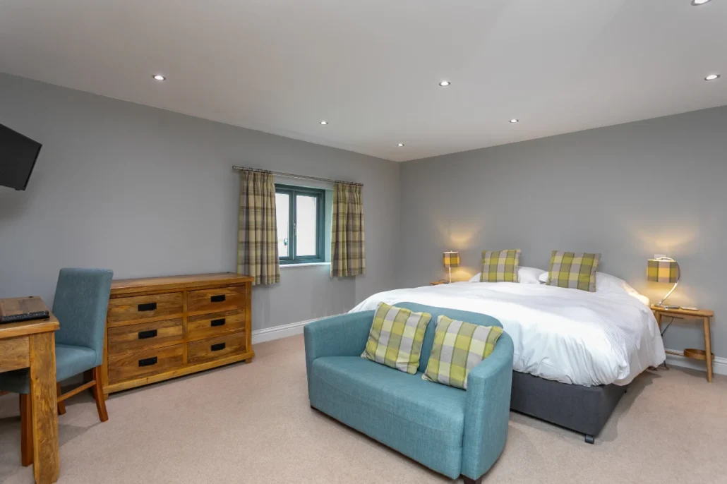 Keld Barn Bed 3 Zip and link bed, superking or twin beds