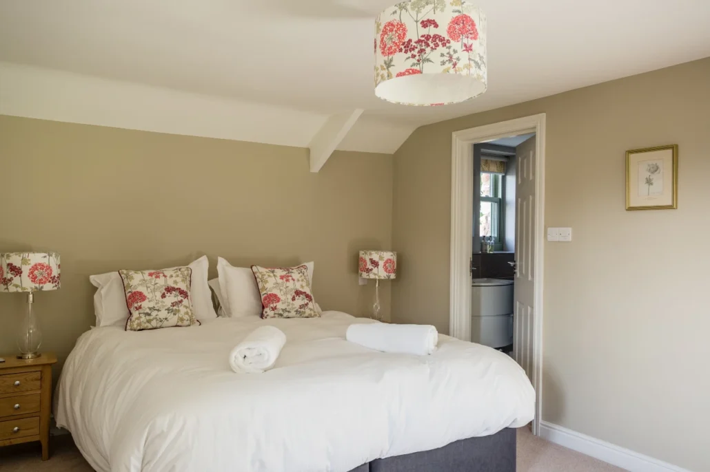 Rose Cottage Bedroom 1